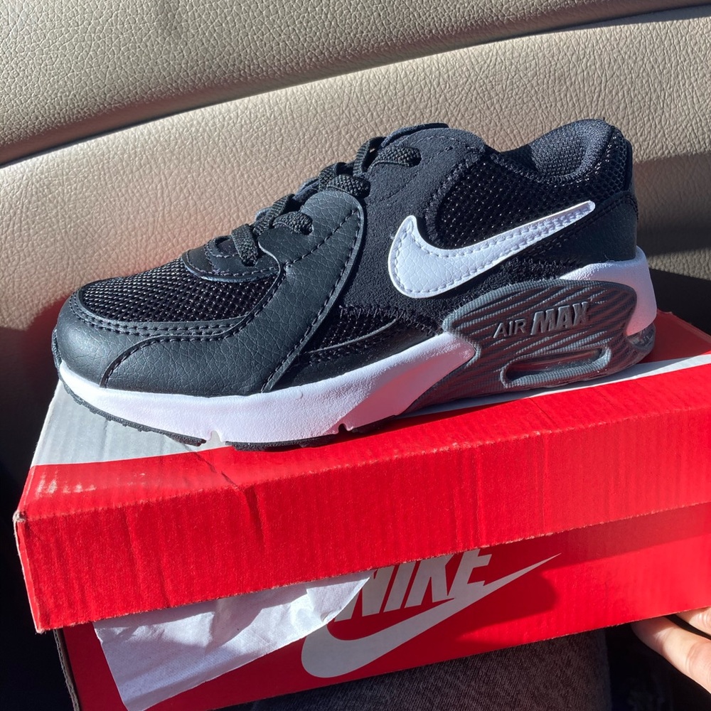 Little boy brand new Nike air max excee